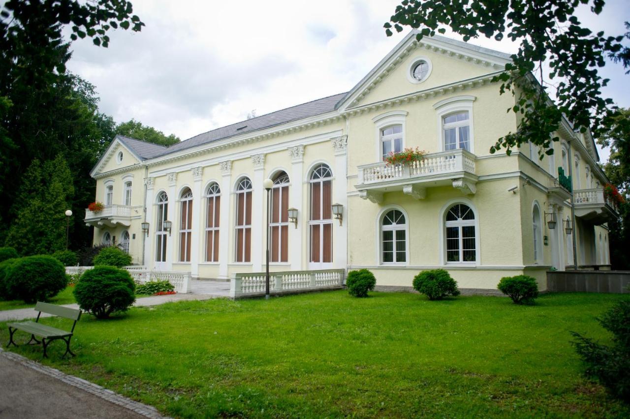Aparthotel Edward Jelení Hora Exteriér fotografie