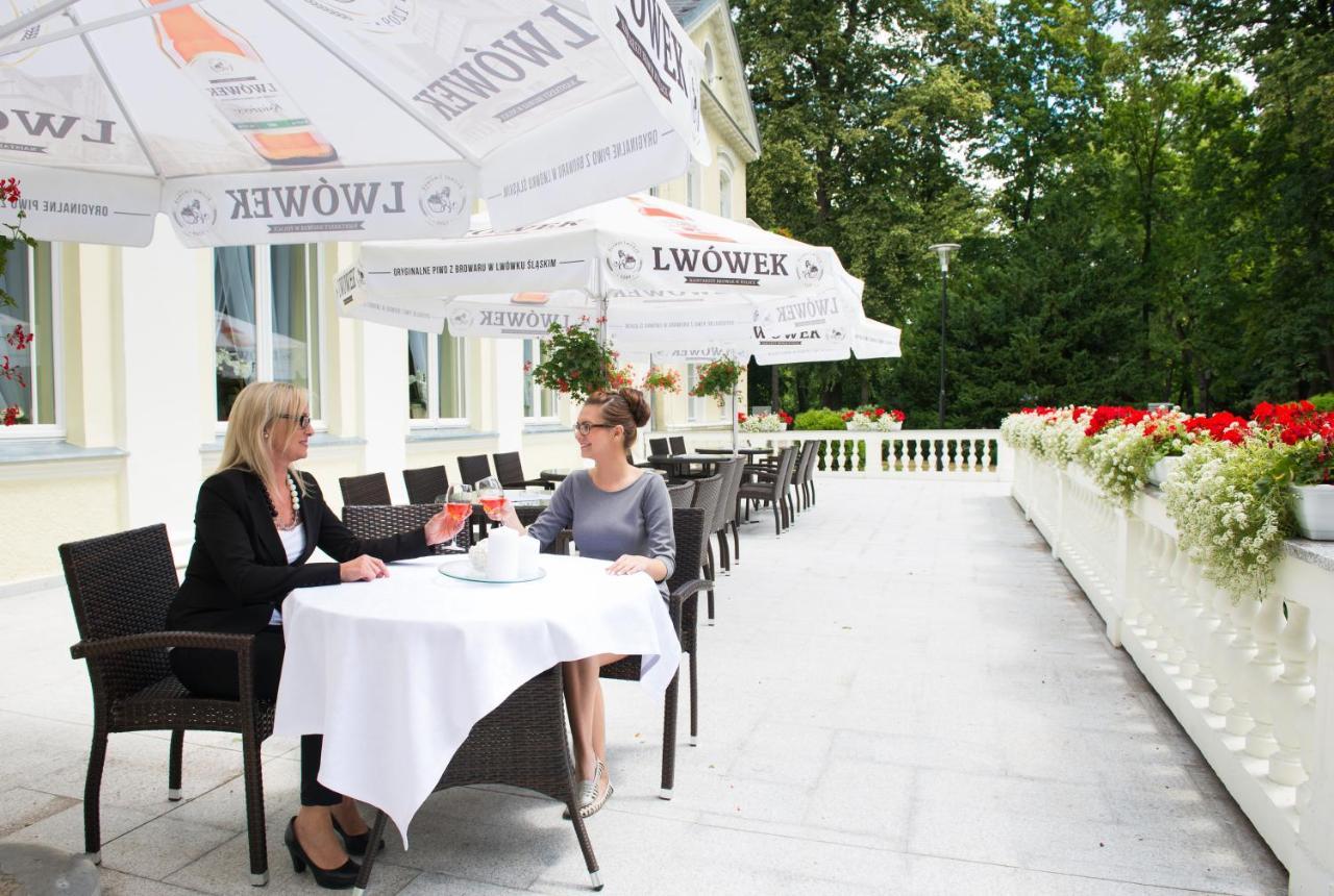 Aparthotel Edward Jelení Hora Exteriér fotografie